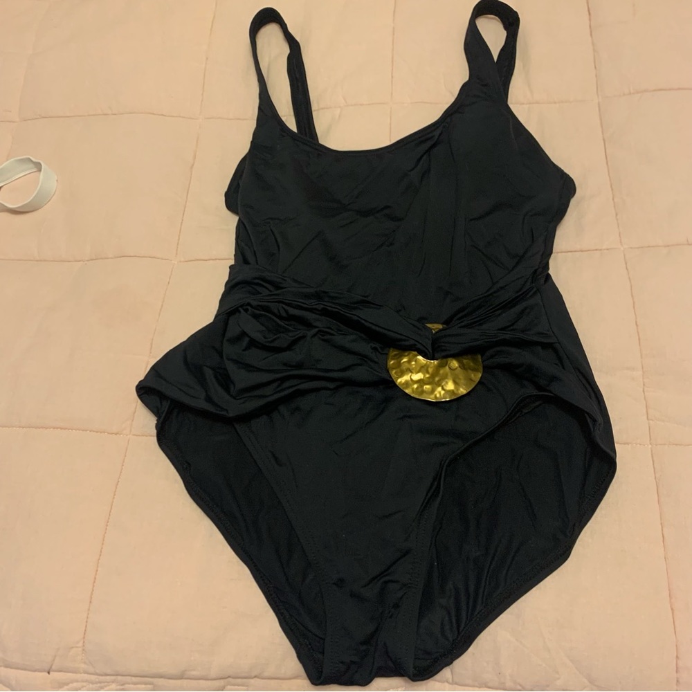 Carmen Marc Valvo size 8 black flattering one piece swim suit side gold disc